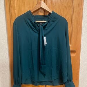 Banana Republic Dark Green Sleeve Tie Front Blouse